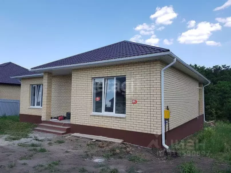 Дом в Белгородская область, Белгородский район, Ериковское с/пос, с. ... - Фото 0