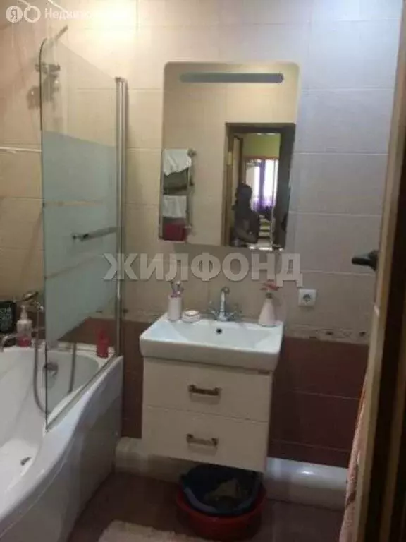 2-комнатная квартира: Красноярск, улица Алексеева, 21 (58.9 м) - Фото 1