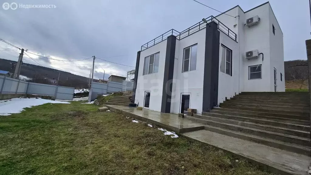 Дом в село Бужор, Родниковая улица (194 м) - Фото 1