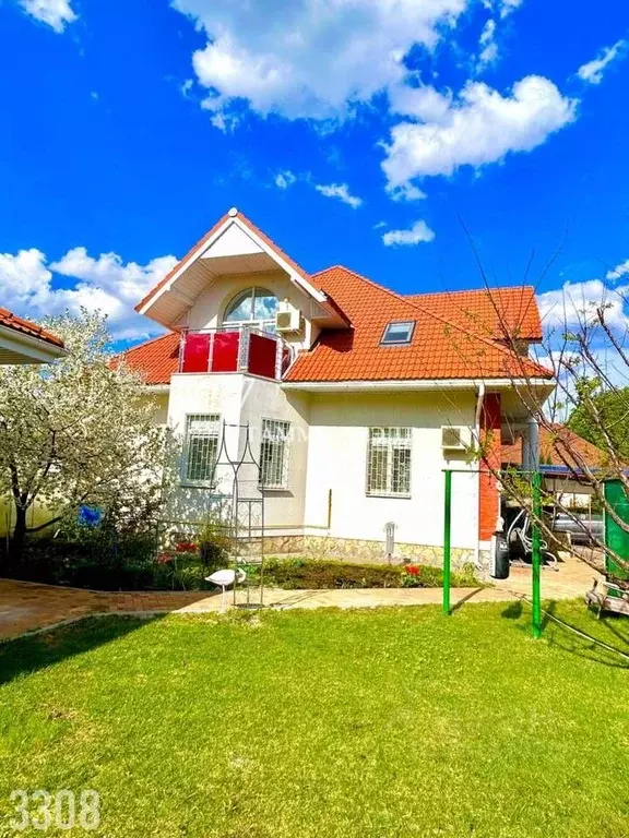 Коттедж в Саратовская область, Саратов ул. Тихая, 12 (350 м) - Фото 0