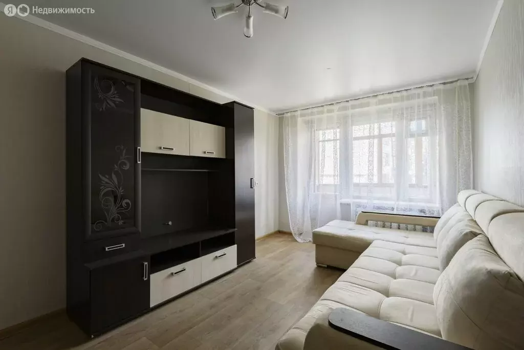 1-комнатная квартира: Казань, улица Николая Ершова, 55Б (33 м) - Фото 0