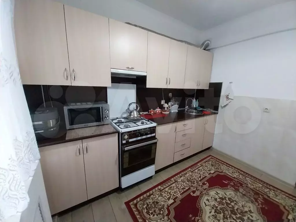 2-к. квартира, 60 м, 1/10 эт. - Фото 0