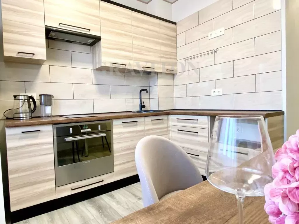 1-к кв. Алтай, Горно-Алтайск ул. Панфиловцев, 3 (35.0 м) - Фото 1