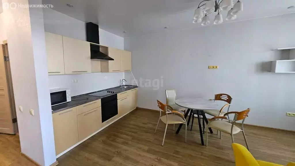 1-комнатная квартира: Тюмень, улица Самарцева, 3 (54.6 м) - Фото 1