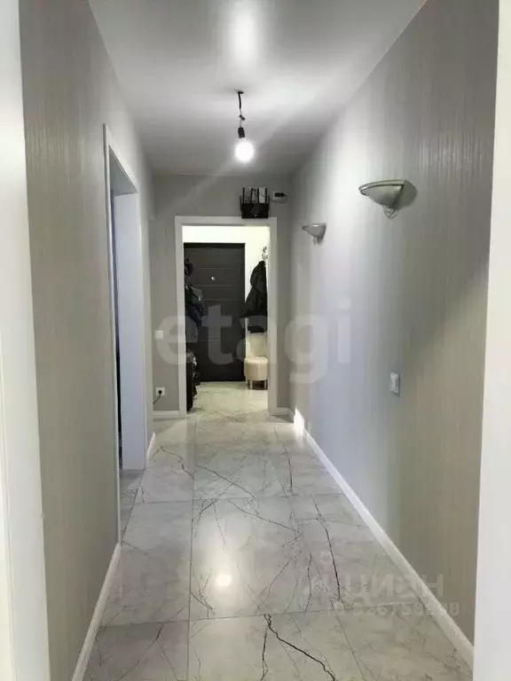 3-к кв. Брянская область, Брянск ул. А.К. Толстого, 4 (81.5 м) - Фото 1