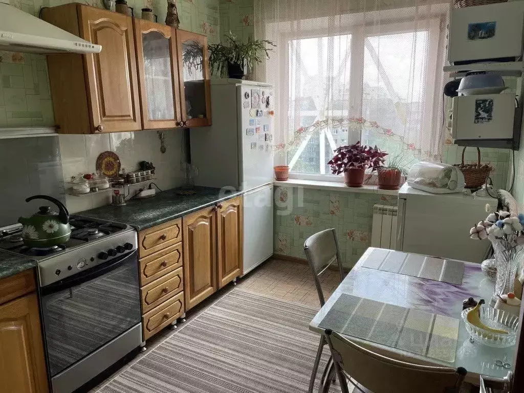 3-к кв. Белгородская область, Белгород ул. Шаландина, 19 (61.4 м) - Фото 0