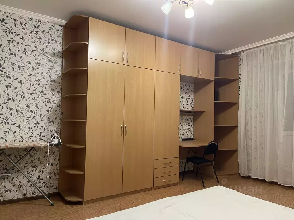 2-к кв. Татарстан, Казань ул. Адоратского, 1 (68.0 м) - Фото 0