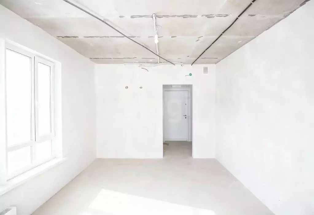 Студия Сахалинская область, Южно-Сахалинск ул. Имени Владимира ... - Фото 1