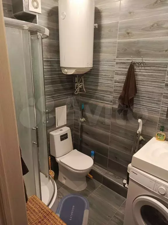 Комната 23 м в 1-к., 2/4 эт. - Фото 1