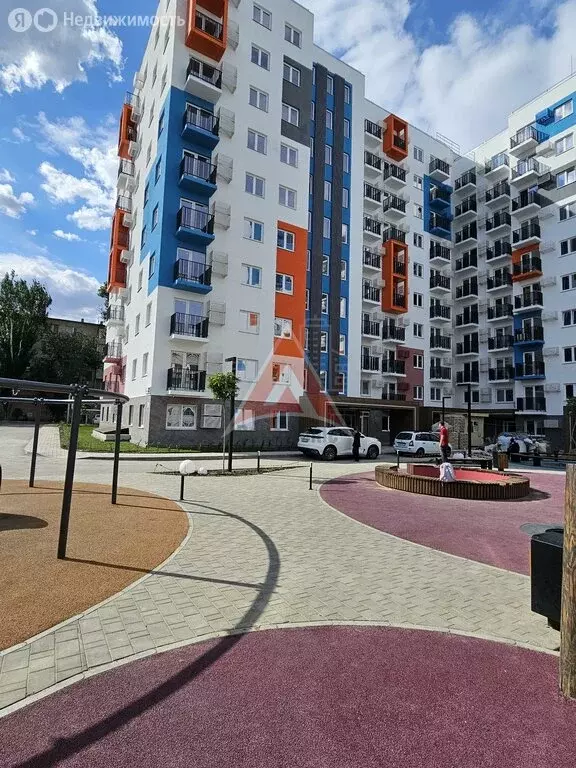 3-комнатная квартира: Астрахань, улица Адмирала Нахимова, 141Б (59.9 ... - Фото 1