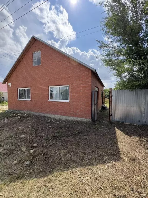 Дом в Саратовская область, Красноармейск ул. Карла Маркса, 98 (45 м) - Фото 2