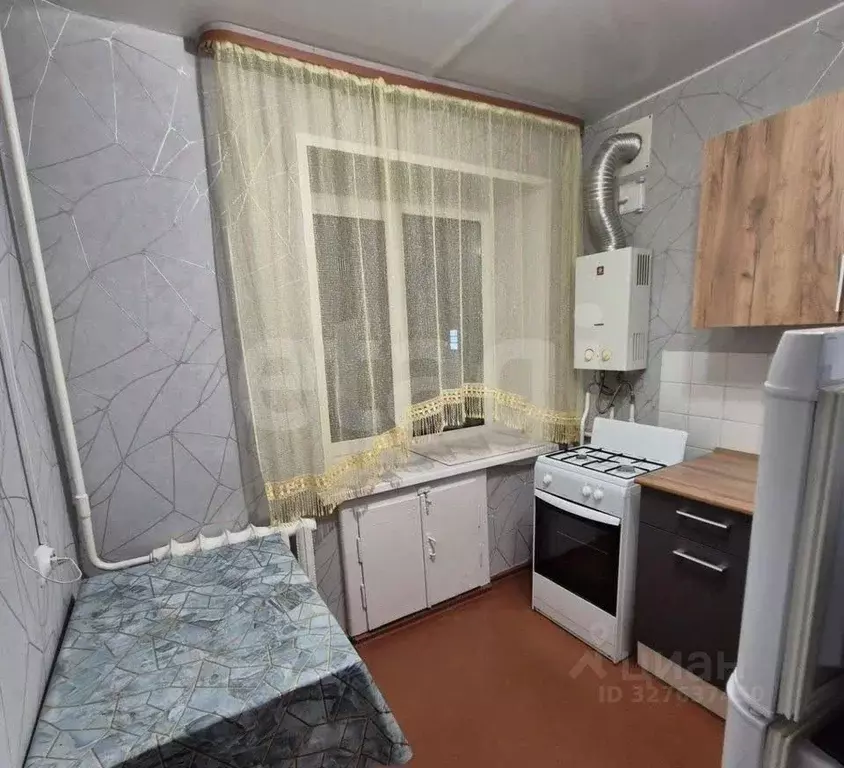 1-к кв. Удмуртия, Ижевск Областная ул., 20 (30.0 м) - Фото 1