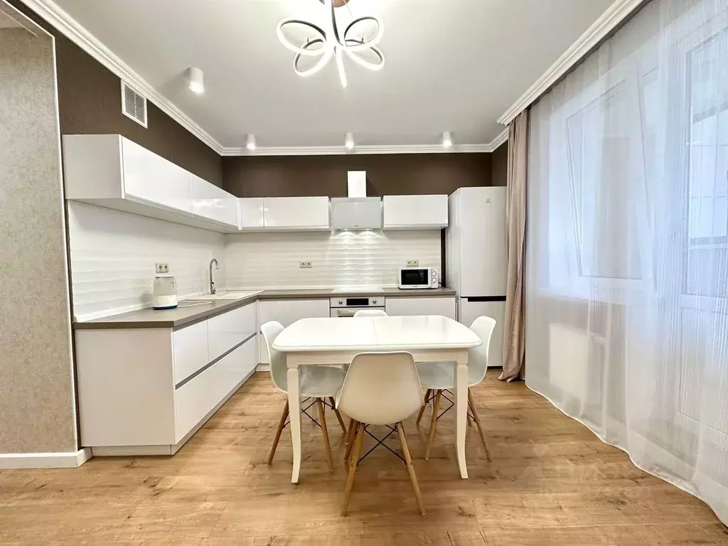 1-к кв. Татарстан, Казань Комсомольская ул., 1 (40.0 м) - Фото 1