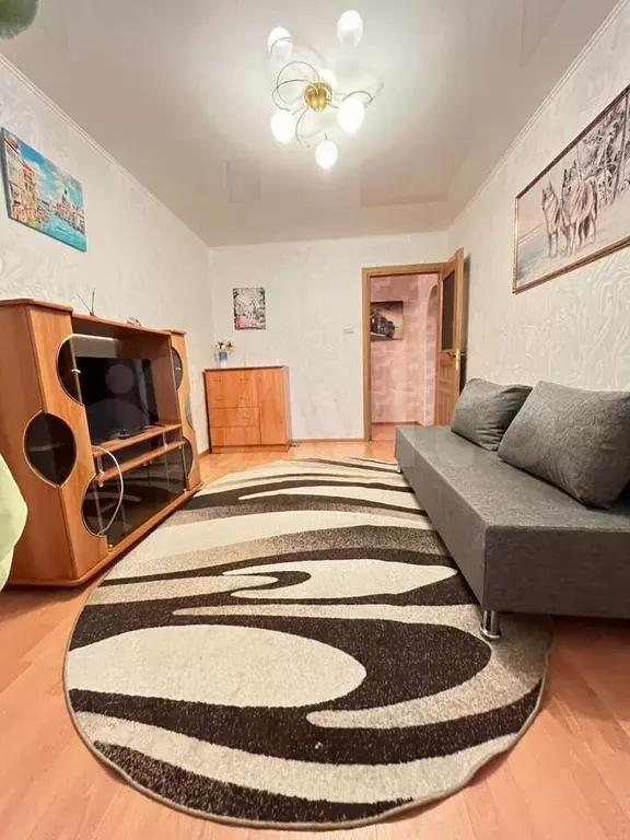 1-к. квартира, 32 м, 1/10 эт. - Фото 0