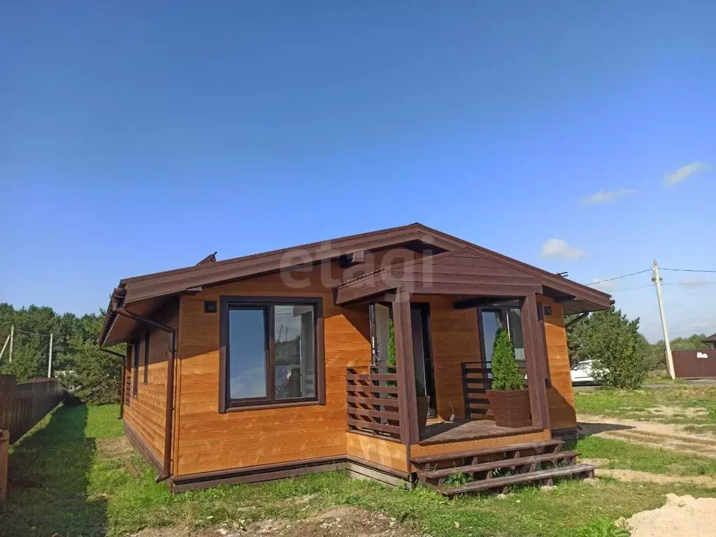 Дом в Калужская область, Калуга городской округ, д. Тинино Альпийский ... - Фото 0