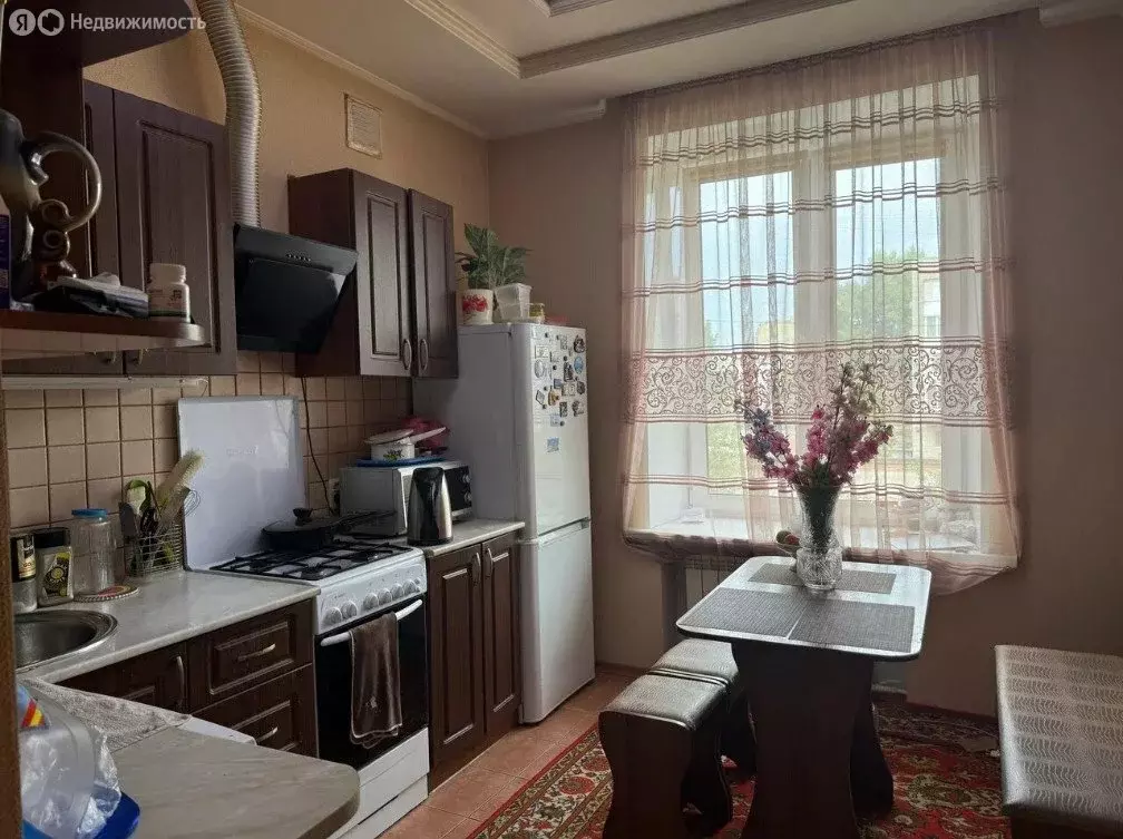 1-комнатная квартира: Каменск-Шахтинский, улица Гагарина, 73 (40.8 м) - Фото 2