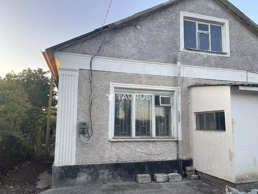 Дом в Крым, Бахчисарайский район, Почтовое пгт пер. Озерный (100 м) - Фото 1