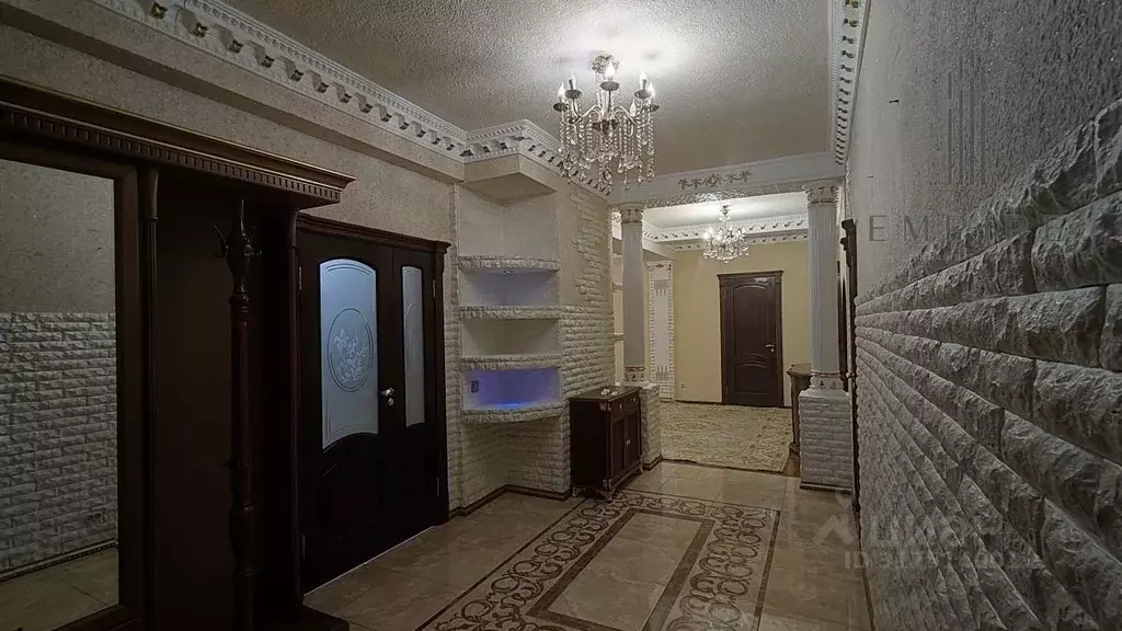 4-к кв. Чеченская республика, Грозный бул. Султана Дудаева, 22 (123.0 ... - Фото 0