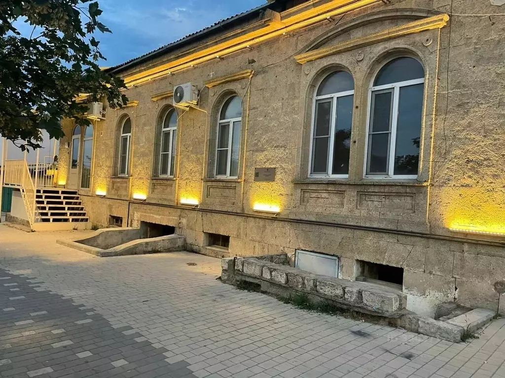 Помещение свободного назначения в Дагестан, Дербент ул. Курбанова ... - Фото 0