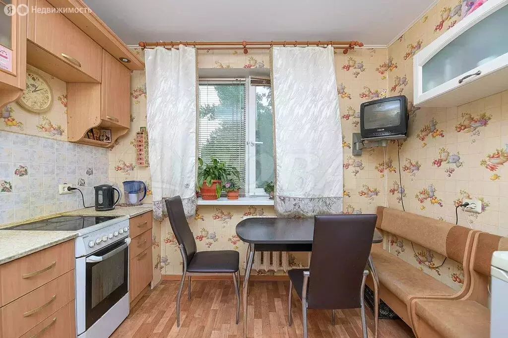 2-комнатная квартира: Тюмень, Камчатская улица, 50 (50 м) - Фото 0