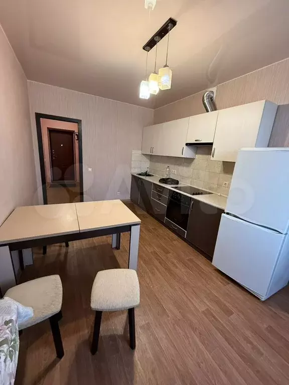 2-к. квартира, 70 м, 4/14 эт. - Фото 0