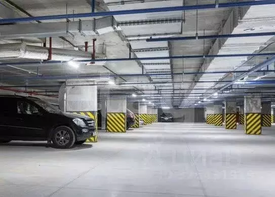 Гараж в Санкт-Петербург аллея Арцеуловская, 17 (13 м) - Фото 1