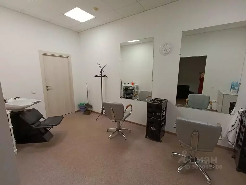 Помещение свободного назначения в Красноярский край, Красноярск ул. ... - Фото 2