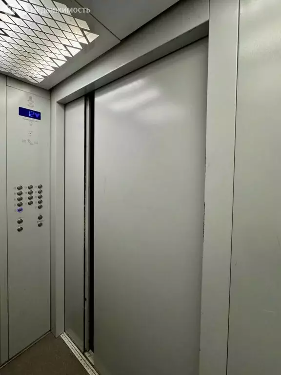 3-комнатная квартира: Киров, микрорайон Коминтерновский, улица Павла ... - Фото 2