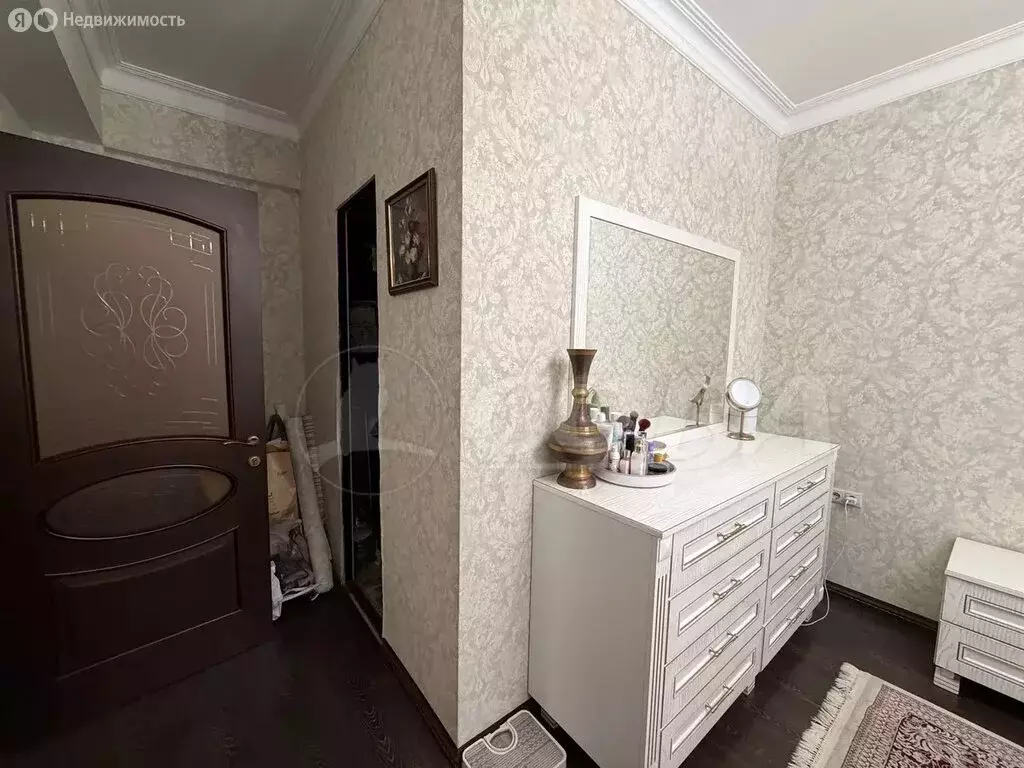 3-комнатная квартира: Махачкала, 2-й Сергокалинский тупик, 8к2 (98 м) - Фото 1