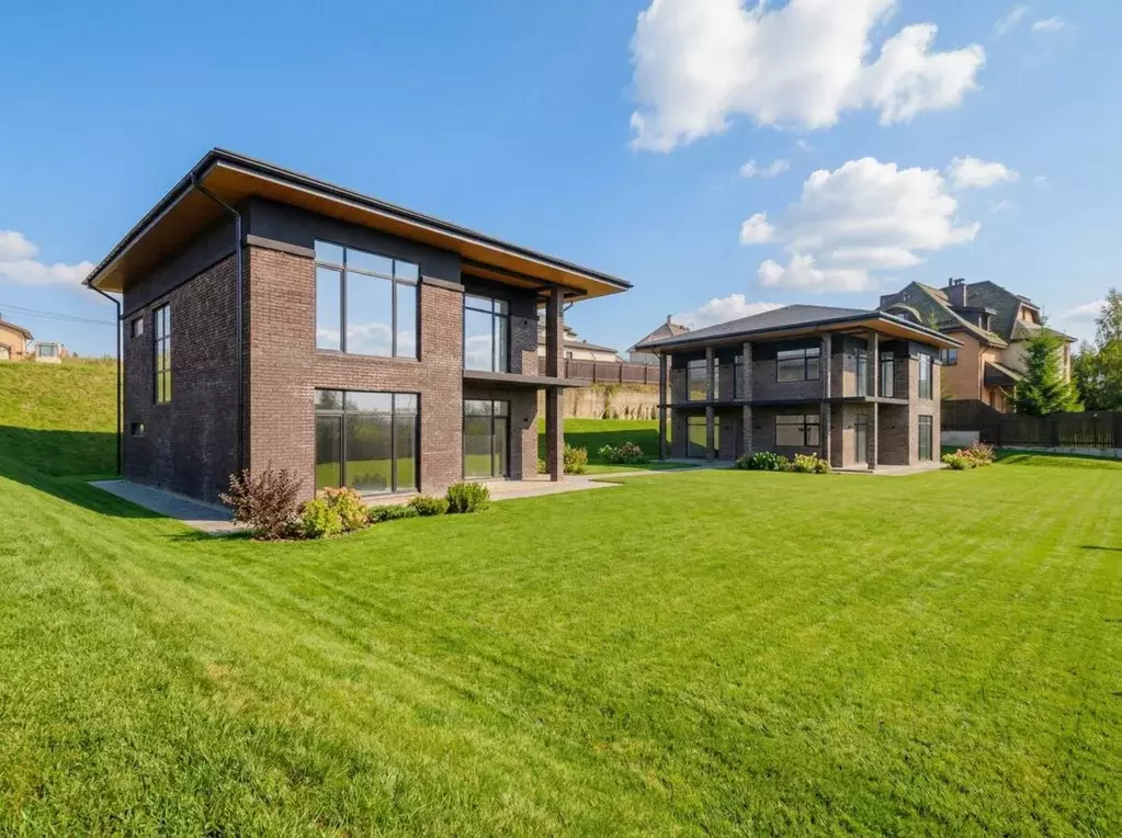 Дом в Ленинградская область, Всеволожский район, Бугровское городское ... - Фото 2