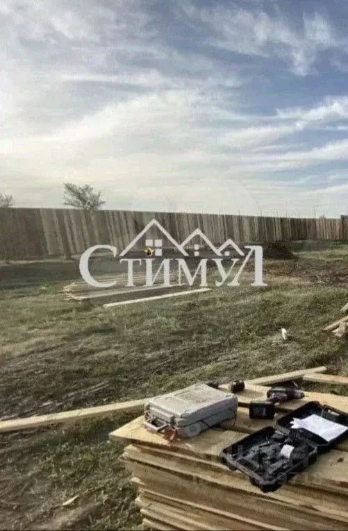 Участок в Хакасия, Усть-Абакан рп ул. 20 лет Победы, 2Б (7.0 сот.) - Фото 1