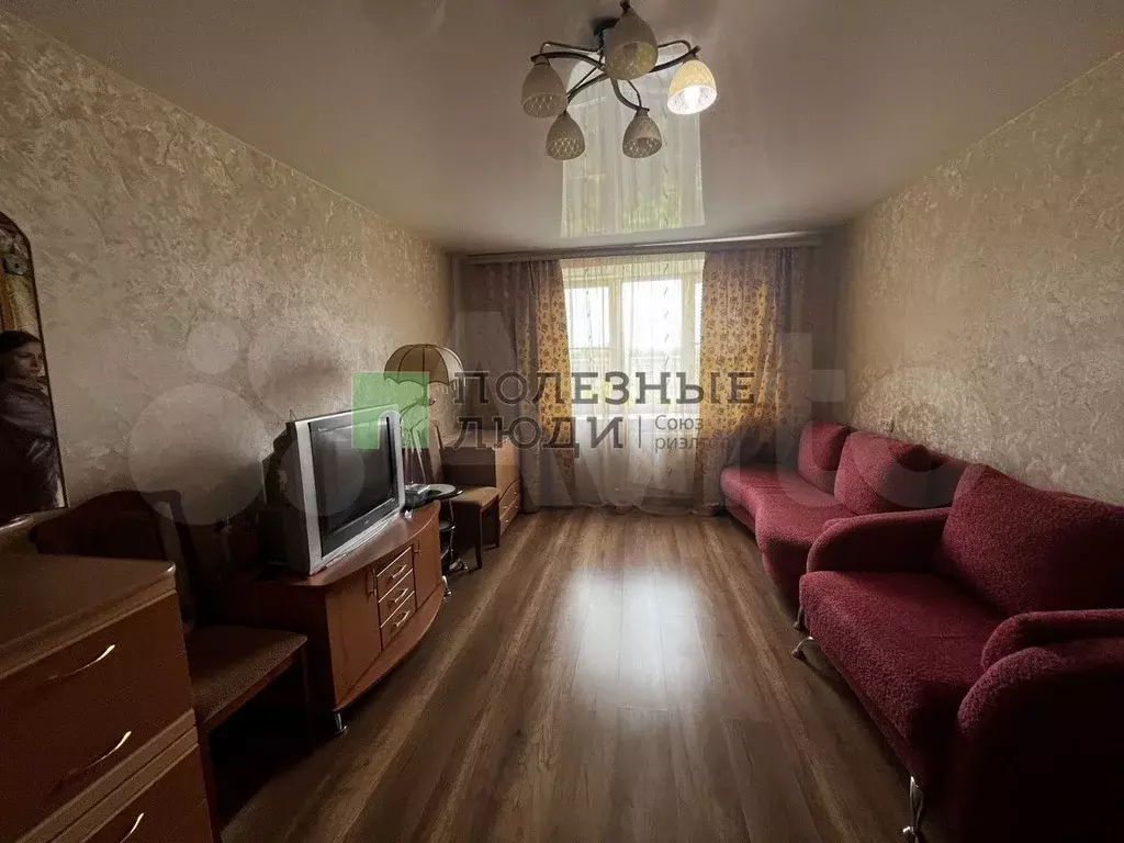 1-к. квартира, 31 м, 5/5 эт. - Фото 0