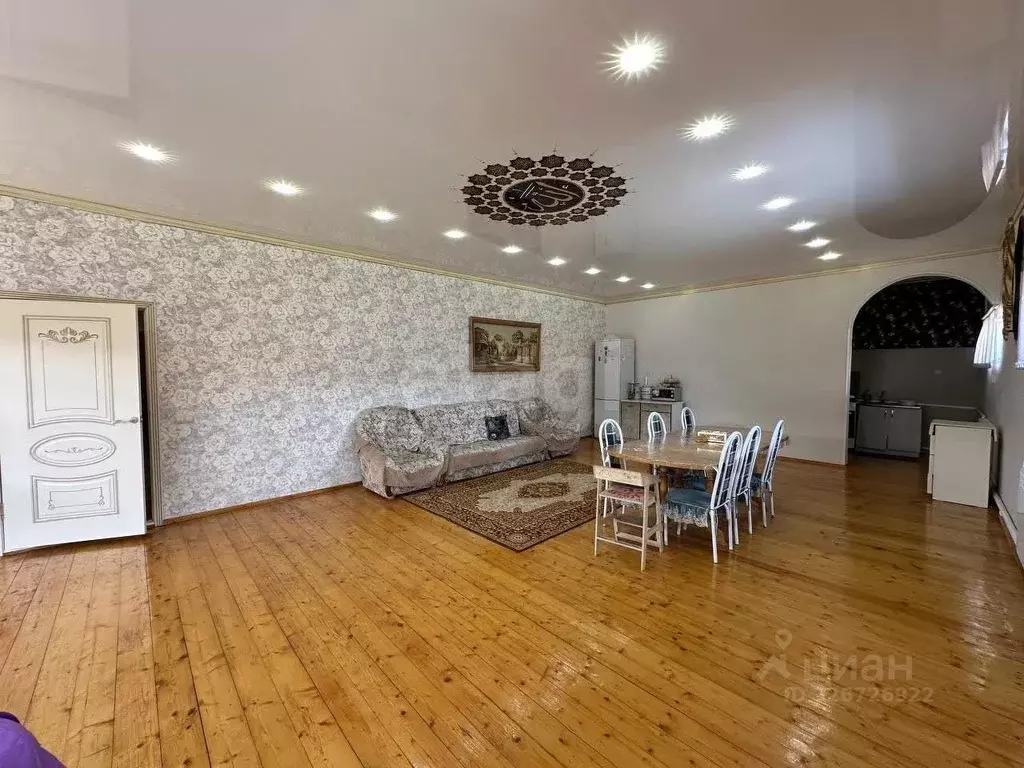 Дом в Ингушетия, Назрановский район, с. Экажево ул. Аушева (200 м) - Фото 1