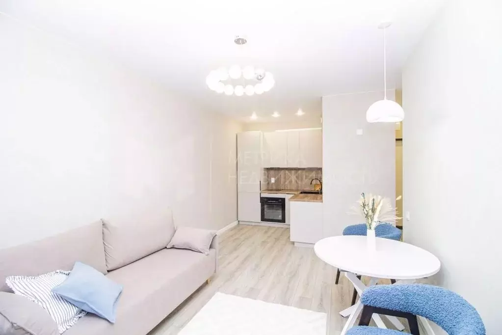 1-к кв. Тюменская область, Тюмень ул. Андрея Кореневского, 7 (37.5 м) - Фото 1