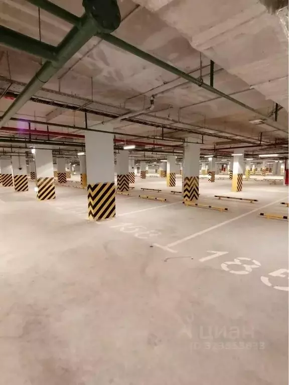 Гараж в Московская область, Ленинский городской округ, пос. Битца ... - Фото 1