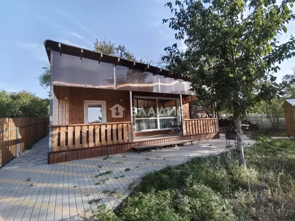 Дом в Белгородская область, Корочанский район, Мелиховское с/пос, с. ... - Фото 1