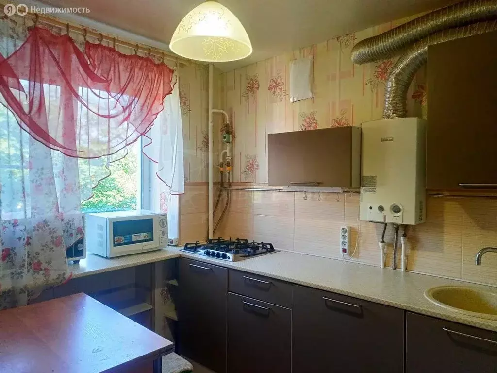 1-комнатная квартира: Великий Новгород, Донецкий район, Хутынская ... - Фото 1