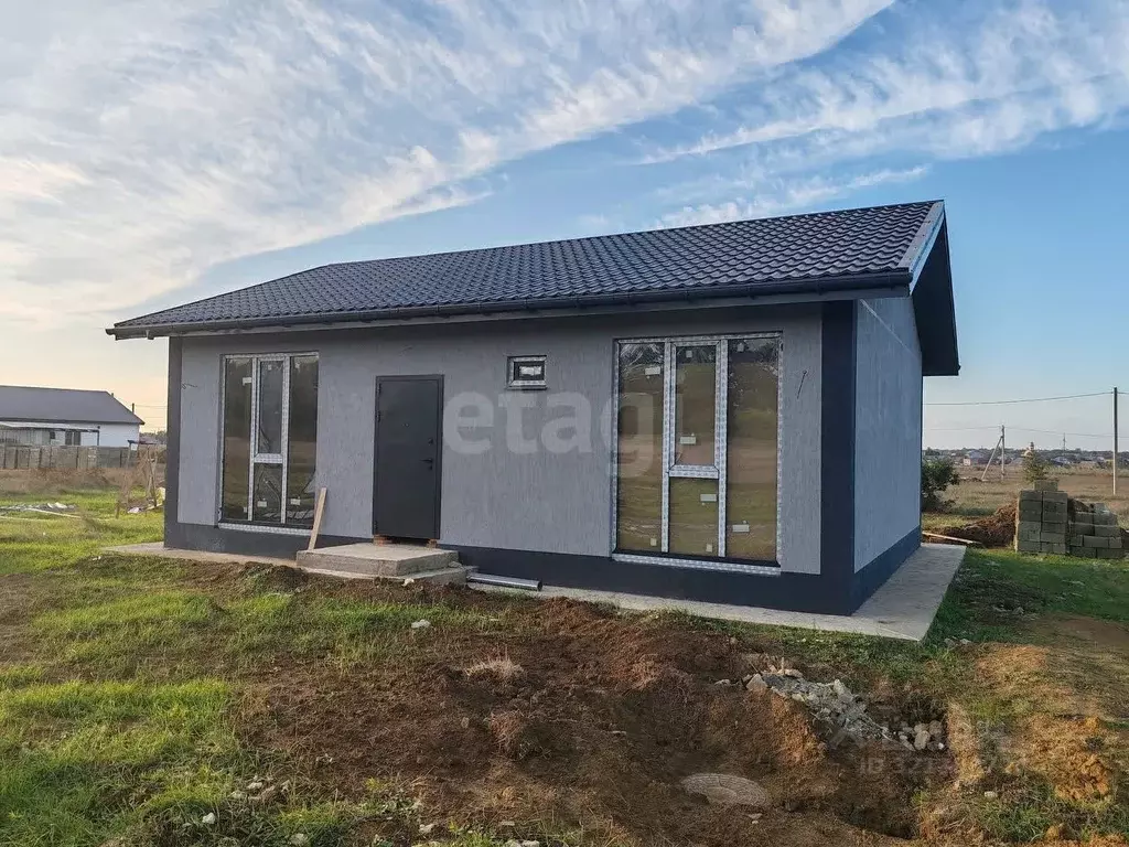 Дом в Краснодарский край, Темрюкский район, пос. Сенной Охотничий пер. ... - Фото 1