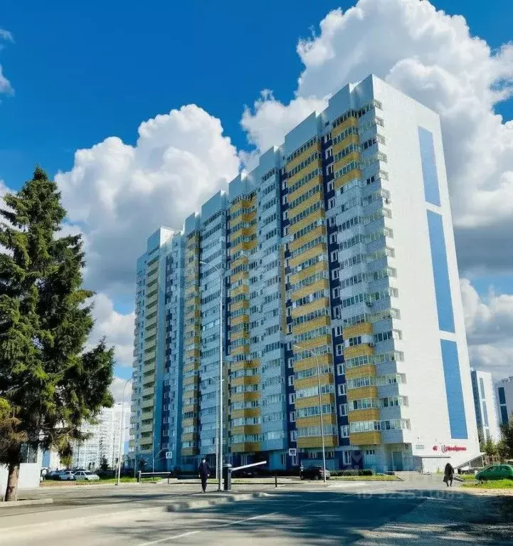 3-к кв. Татарстан, Казань ул. Альфии Авзаловой, 15 (81.5 м) - Фото 1