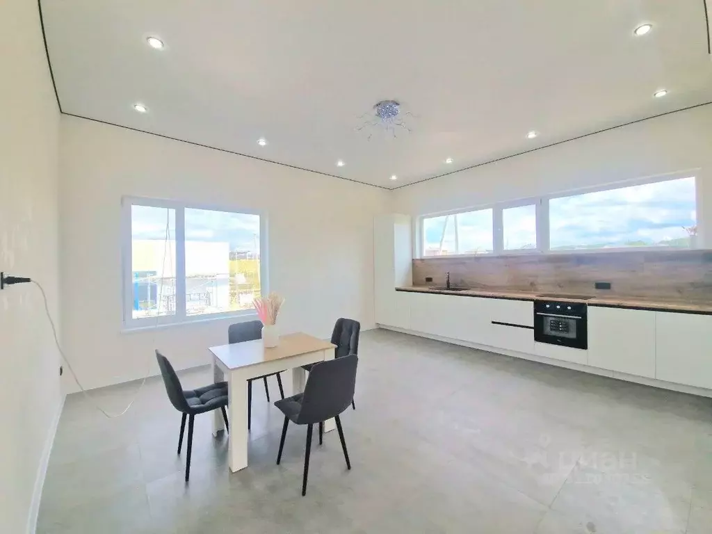 Дом в Пензенская область, Пензенский район, Богословский сельсовет, с. ... - Фото 1