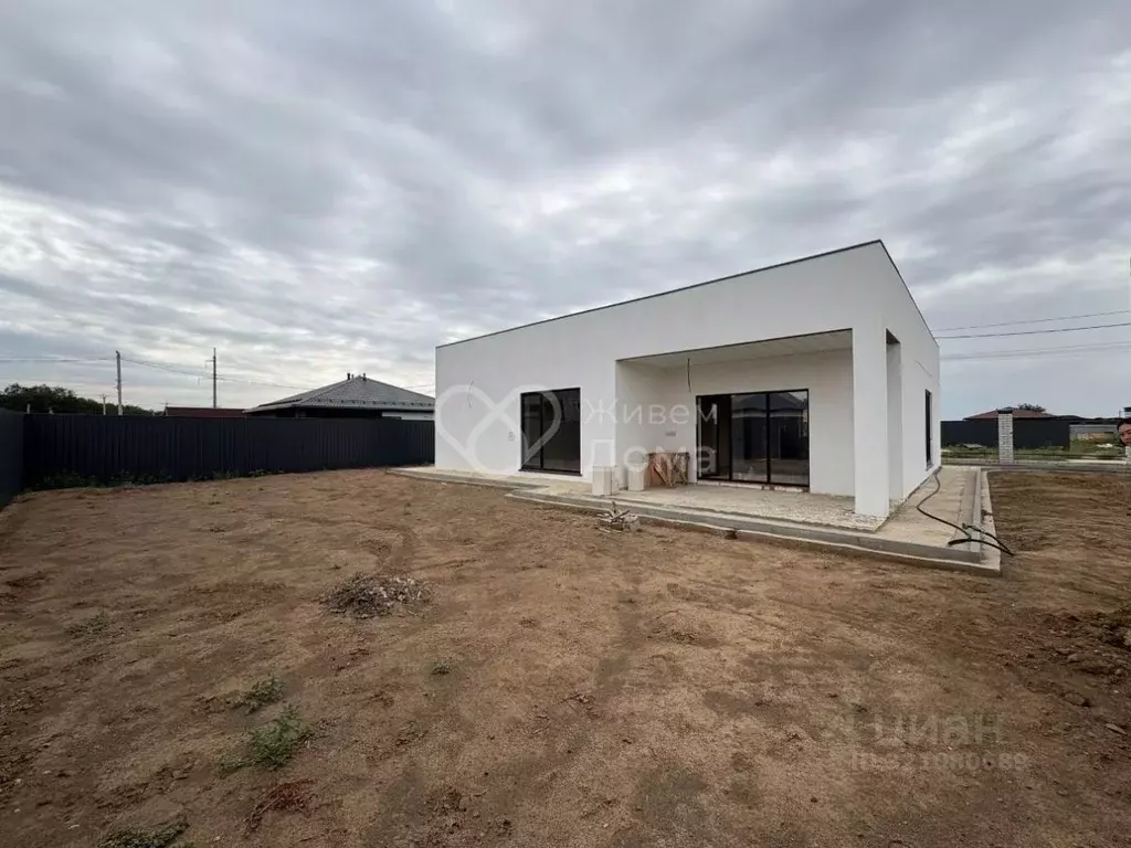 Дом в Волгоградская область, Краснослободск Среднеахтубинский район, ... - Фото 1