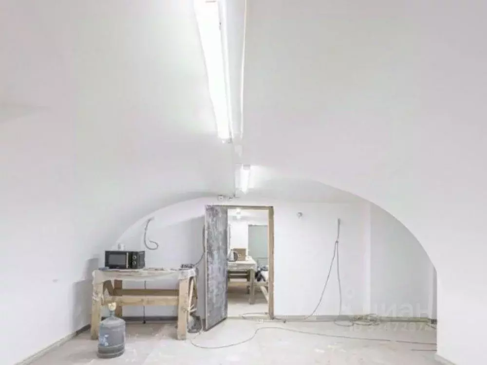 Торговая площадь в Москва ул. Большая Якиманка, 5 (330 м) - Фото 1