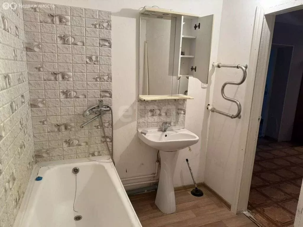 2-комнатная квартира: Краснокамск, Большевистская улица, 54 (67.5 м) - Фото 2