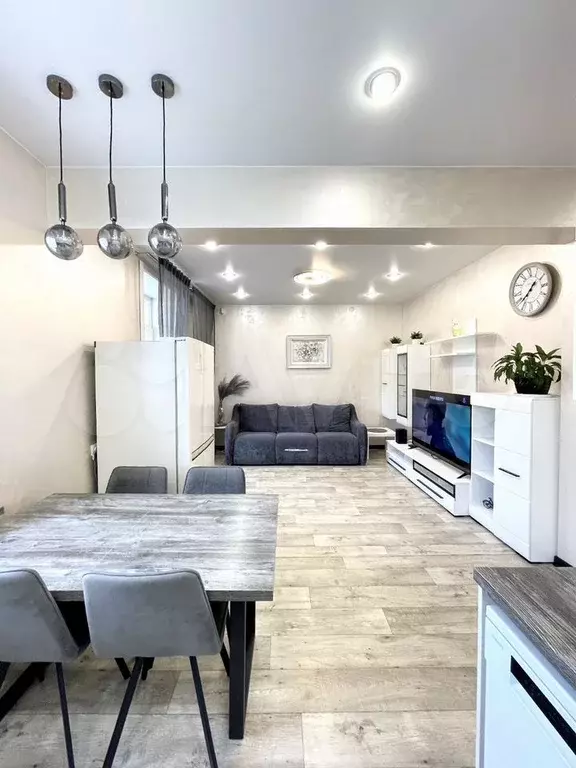 3-к. квартира, 90 м, 3/4 эт. - Фото 0