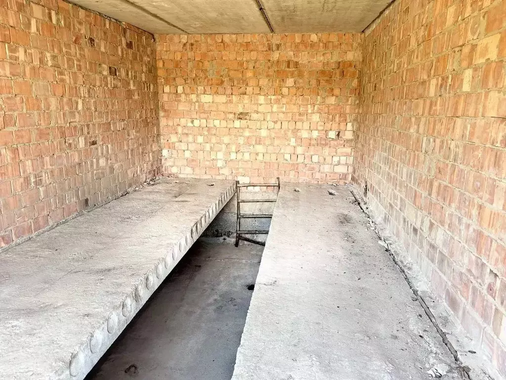 Гараж в Астраханская область, Астрахань Краснодарская ул., 47 (22 м) - Фото 1