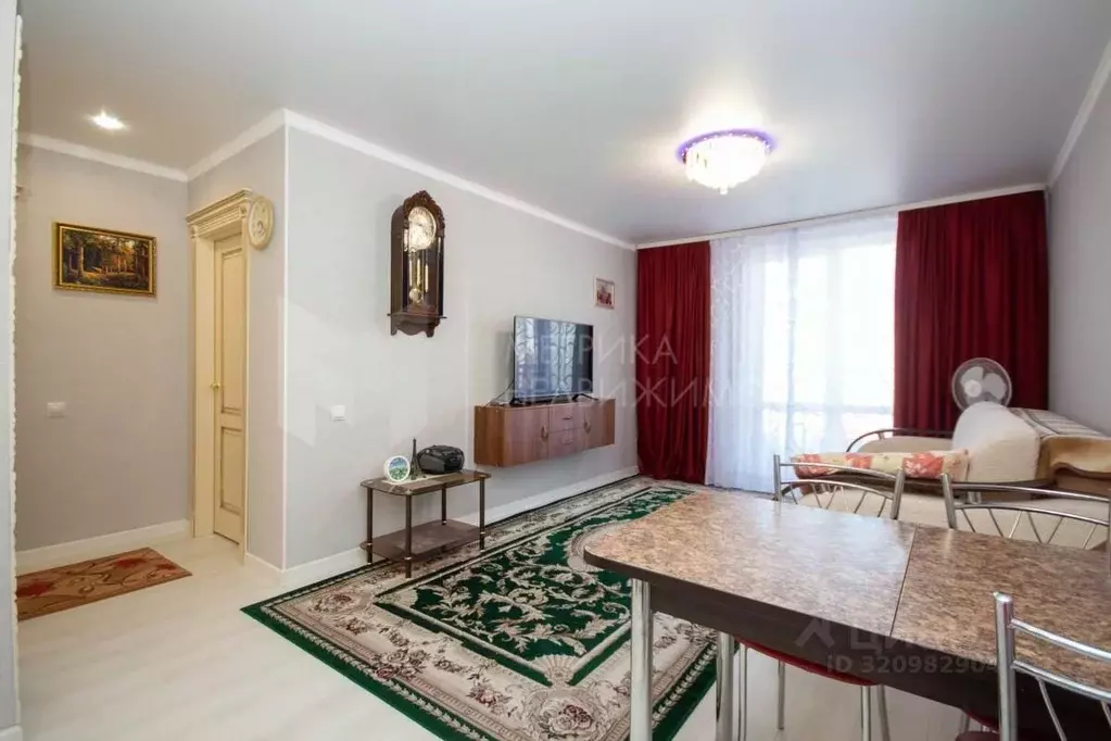 1-к кв. Тюменская область, Тюмень ул. Краснооктябрьская, 14 (42.28 м) - Фото 1