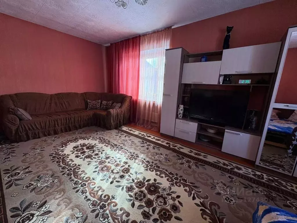 Дом в Кемеровская область, Калтан Весенняя ул., 7 (192 м) - Фото 1