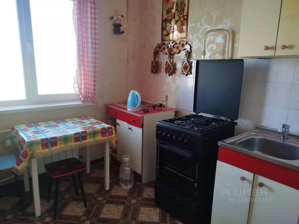 3-к кв. Свердловская область, Нижний Тагил ул. Калинина, 113 (72.4 м) - Фото 1