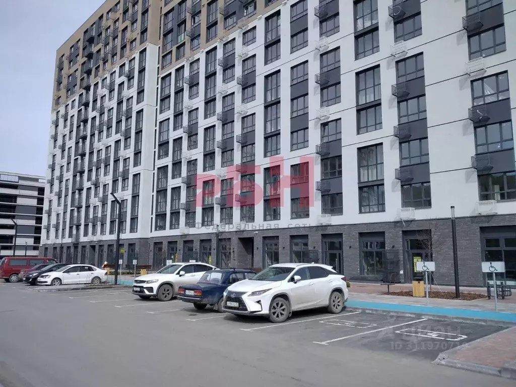 Торговая площадь в Тюменская область, Тюмень Мотивы жилой комплекс (75 ... - Фото 0