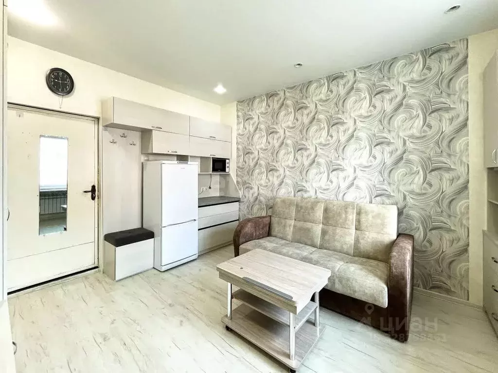 Комната Ханты-Мансийский АО, Сургут проезд Первопроходцев, 2 (14.6 м) - Фото 1